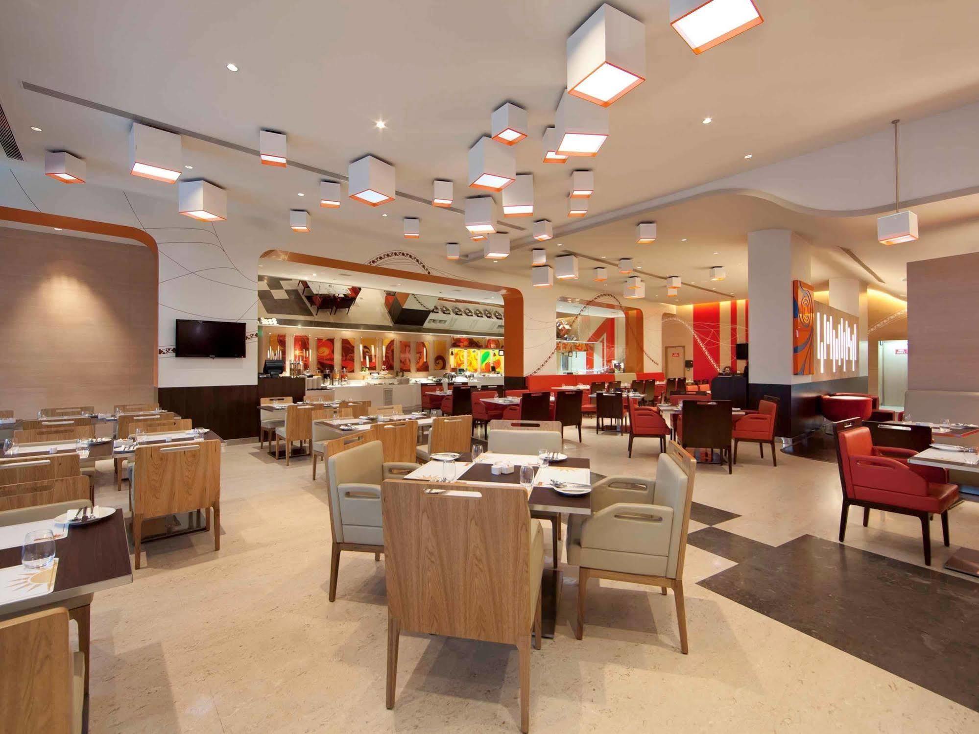 Ibis Bengaluru Outer Ring Road Hotell Exteriör bild